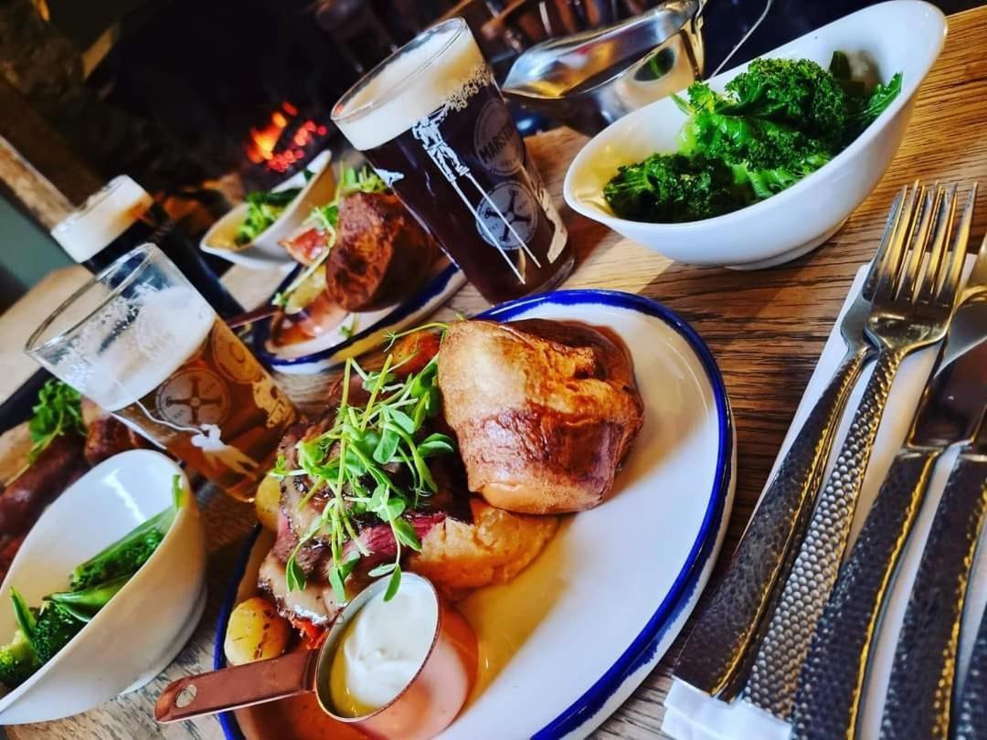 The Pack Horse Inn 챗힐 외부 사진