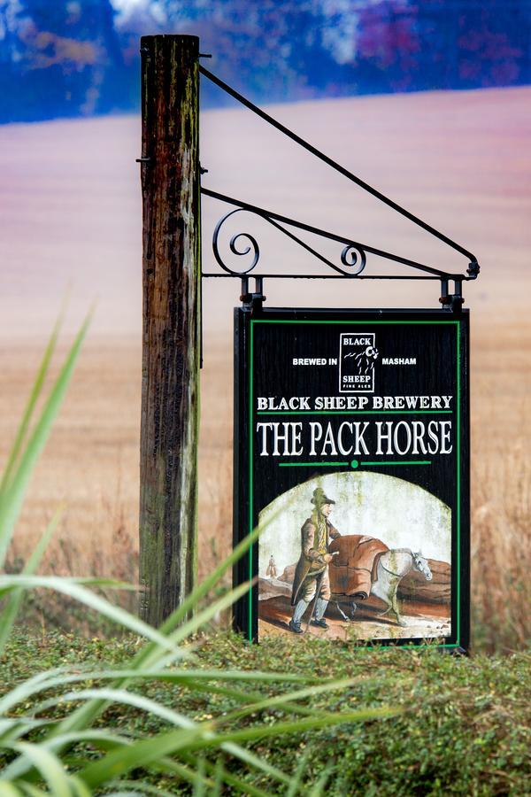 The Pack Horse Inn 챗힐 외부 사진